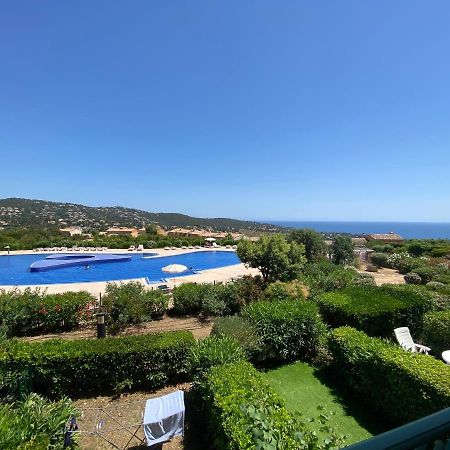 Appart. Vue Mer Avec Piscine - Golfe De St Tropez 레지상브르 외부 사진