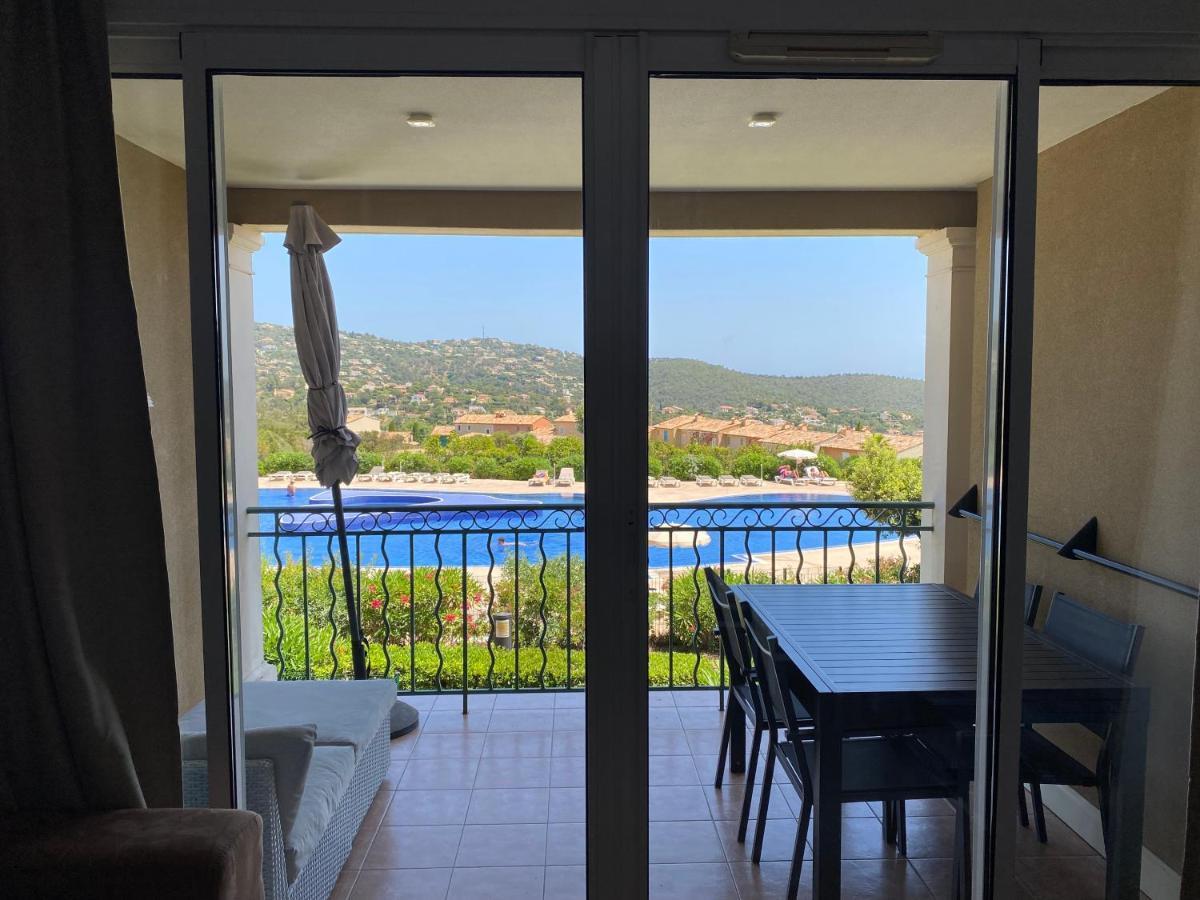 Appart. Vue Mer Avec Piscine - Golfe De St Tropez 레지상브르 외부 사진
