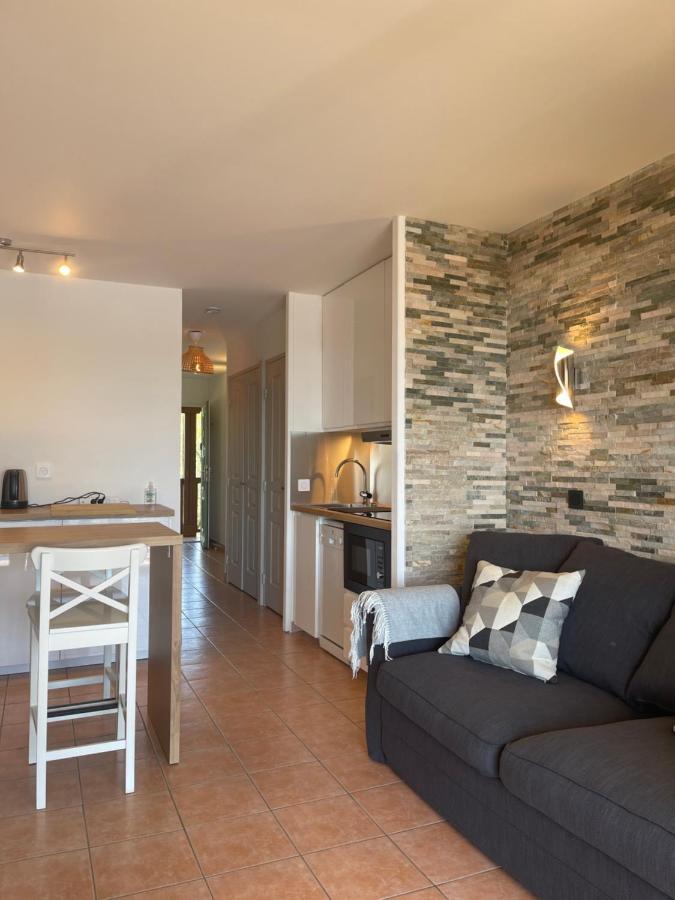 Appart. Vue Mer Avec Piscine - Golfe De St Tropez 레지상브르 외부 사진